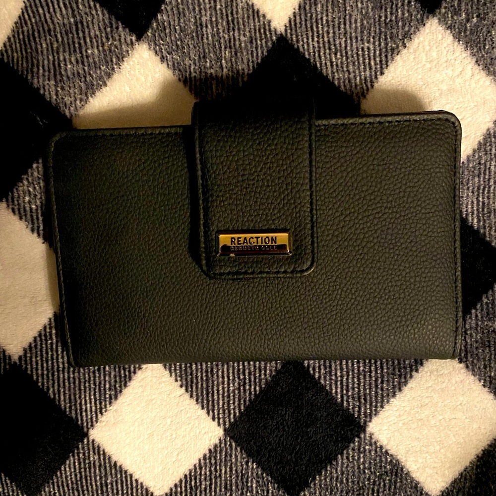 Kenneth Cole Reaction Wallet